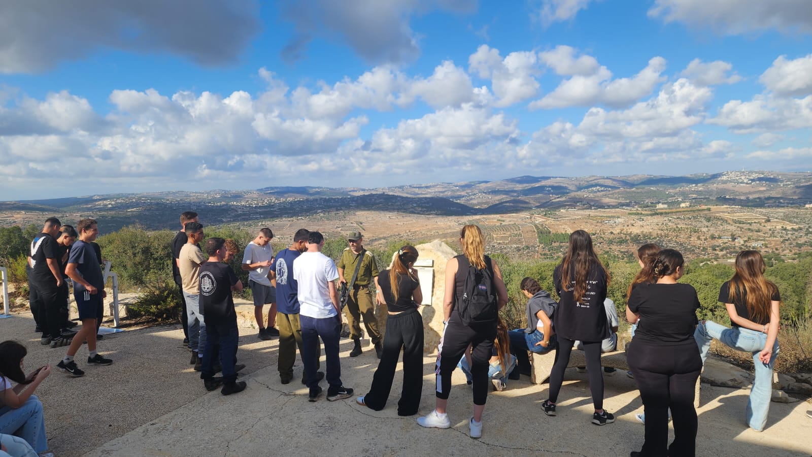 913d6ce1-800c-4d5e-a80f-3d8b048eb387