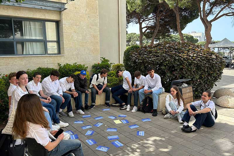 חיים לאורם2