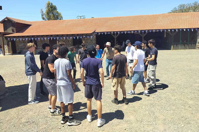 סיור בחצר כנרת3