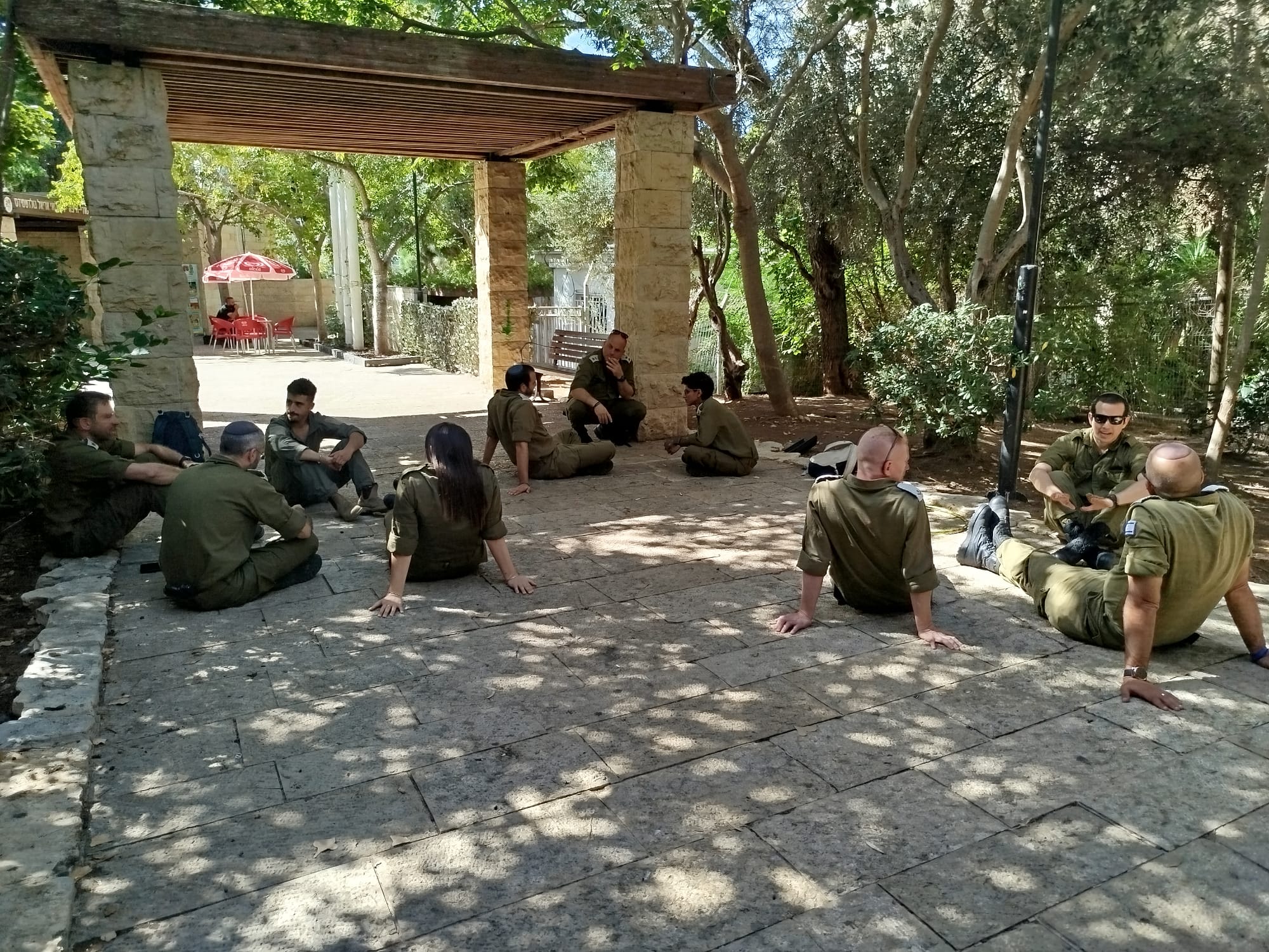 7A23C05E-27A3-48B9-823F-0B4B58BD715E